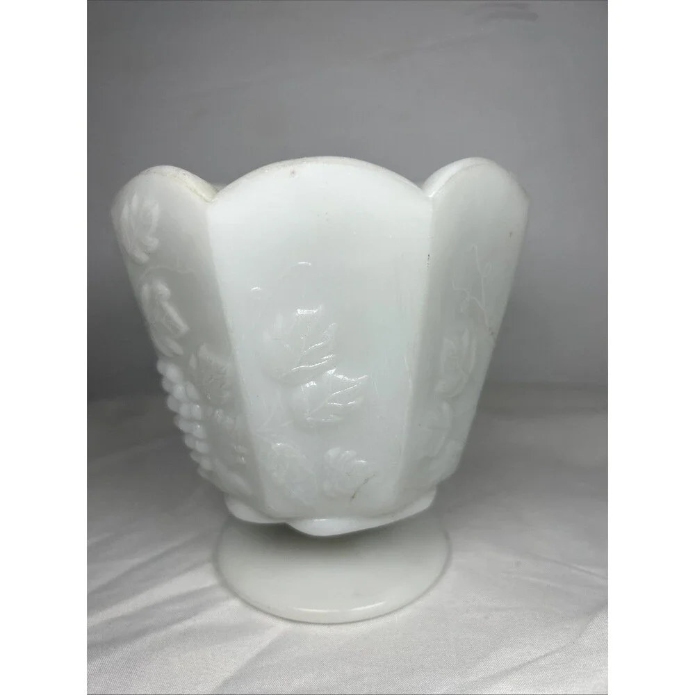 Vintage EO Brody White Milk Glass Harvest Grape Goblet Vase M-2000 Cleveland OH